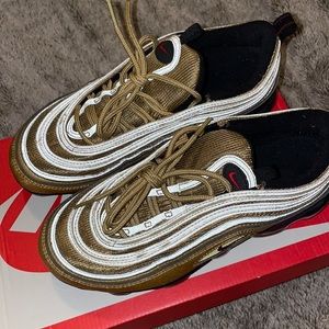Nike air max